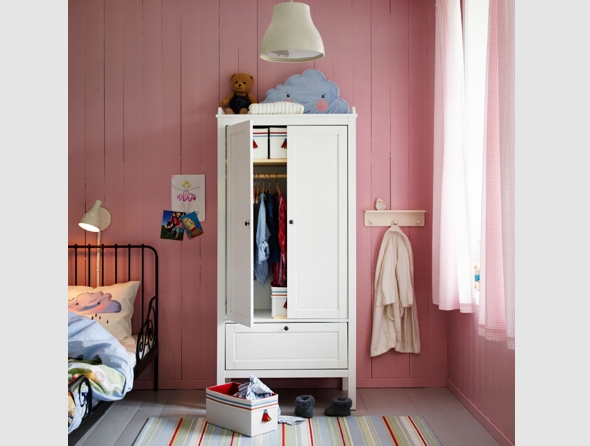 дизайн детской комнаты икеа кровать миннен розовый
